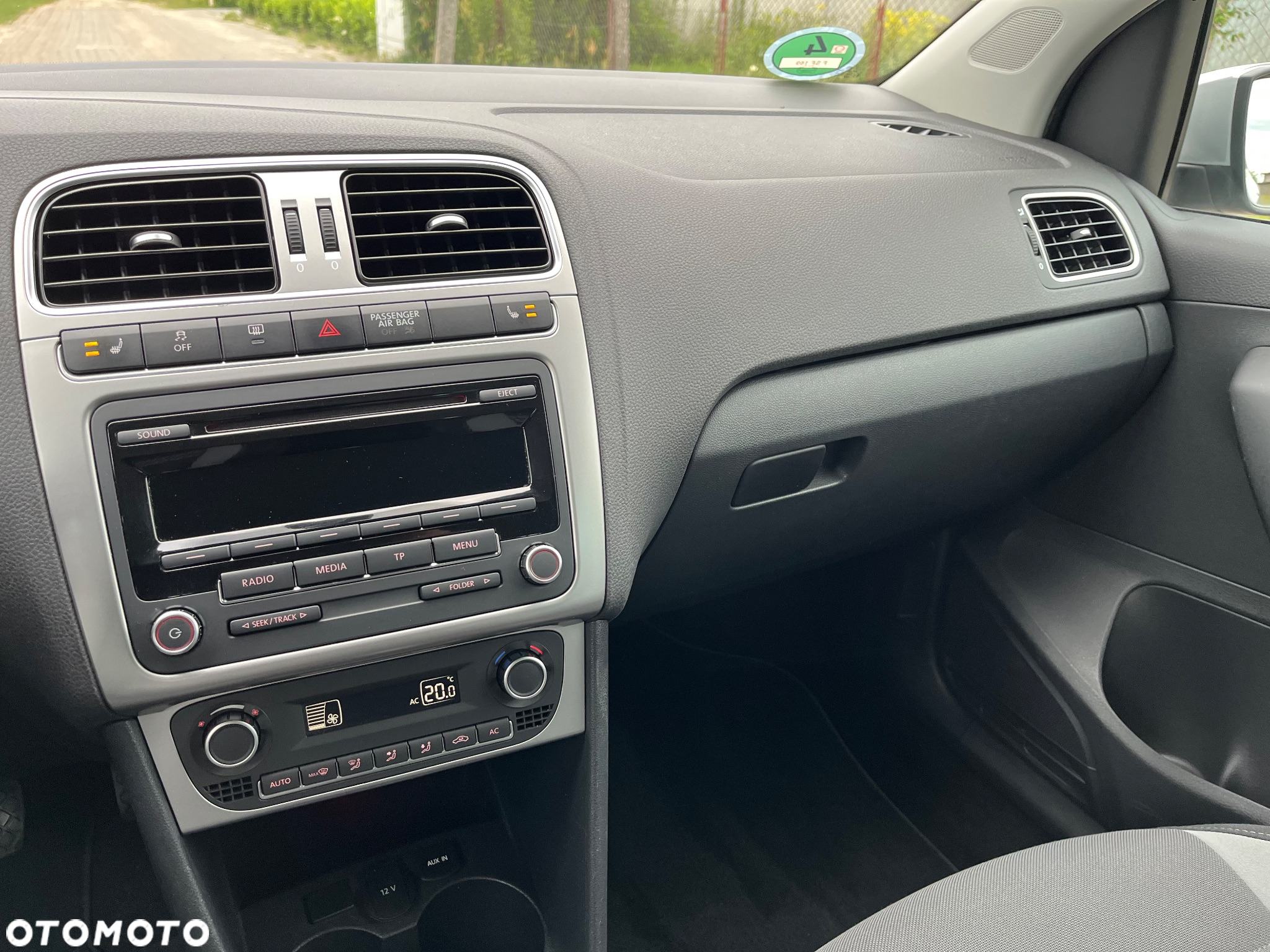 Volkswagen Polo 1.4 Life - 23
