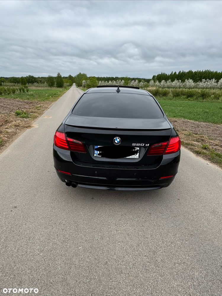 BMW Seria 5 520d - 18