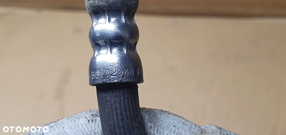 Przewód rurka sprzęgła wysprzęglika Fiat Punto EVO 1.4 8V 55202048 - 9