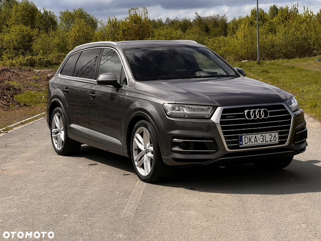 Audi Q7 3.0 TFSI Quattro Tiptronic - 1