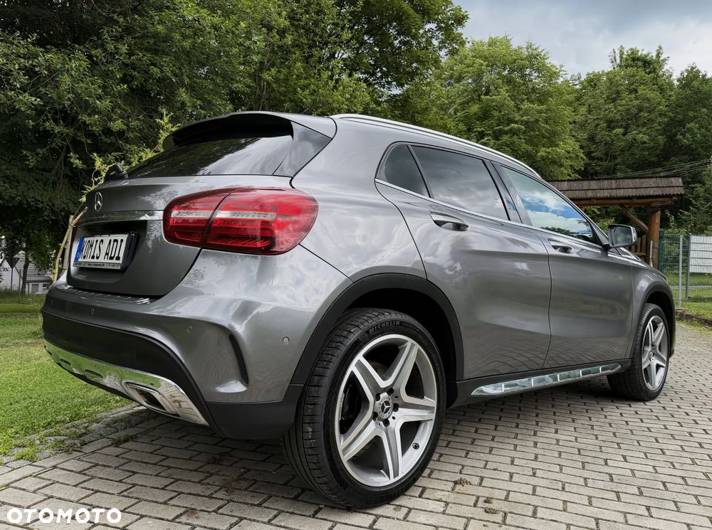 Mercedes-Benz GLA 200 7G-DCT AMG Line - 9