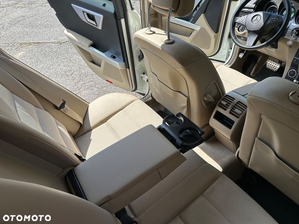 Mercedes-Benz GLK - 26