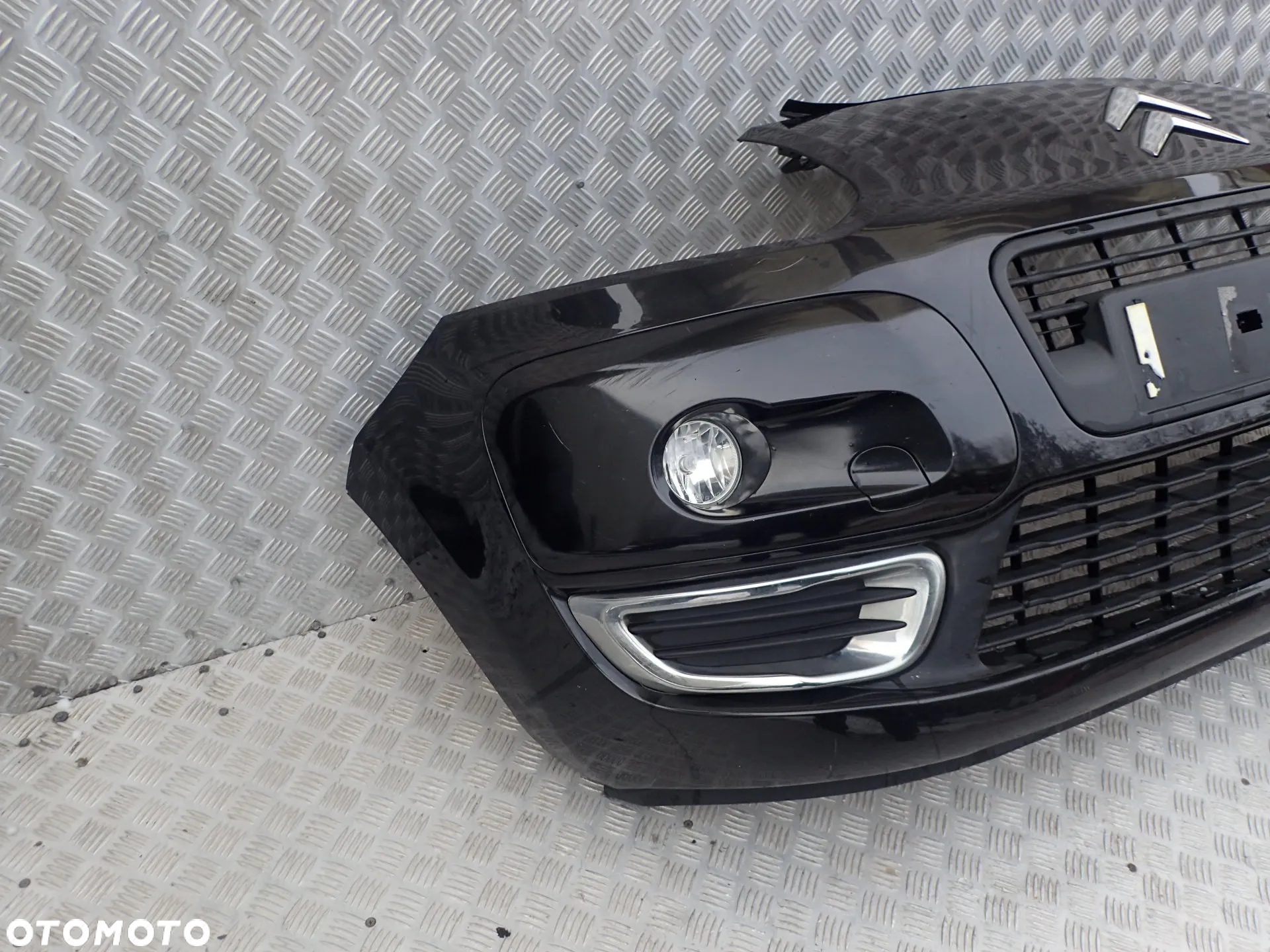 ZDERZAK PRZEDNI CITROEN C3 PICASSO - 2