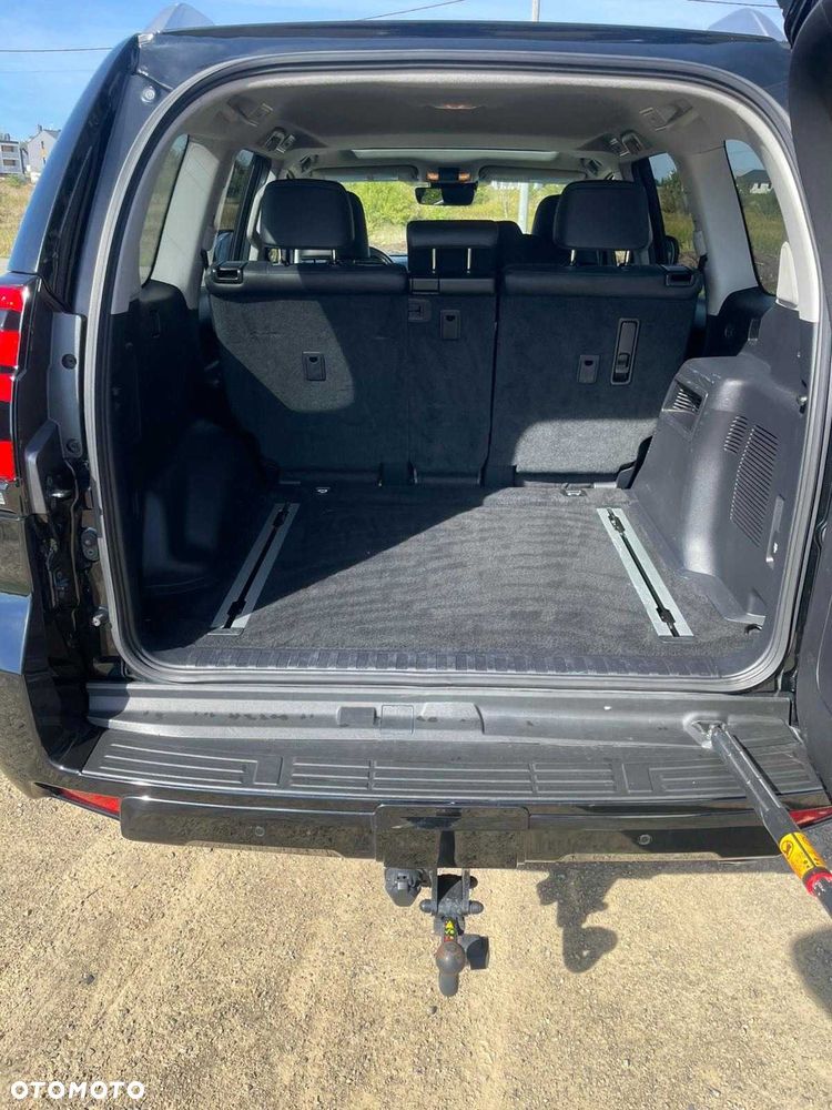 Toyota Land Cruiser - 8