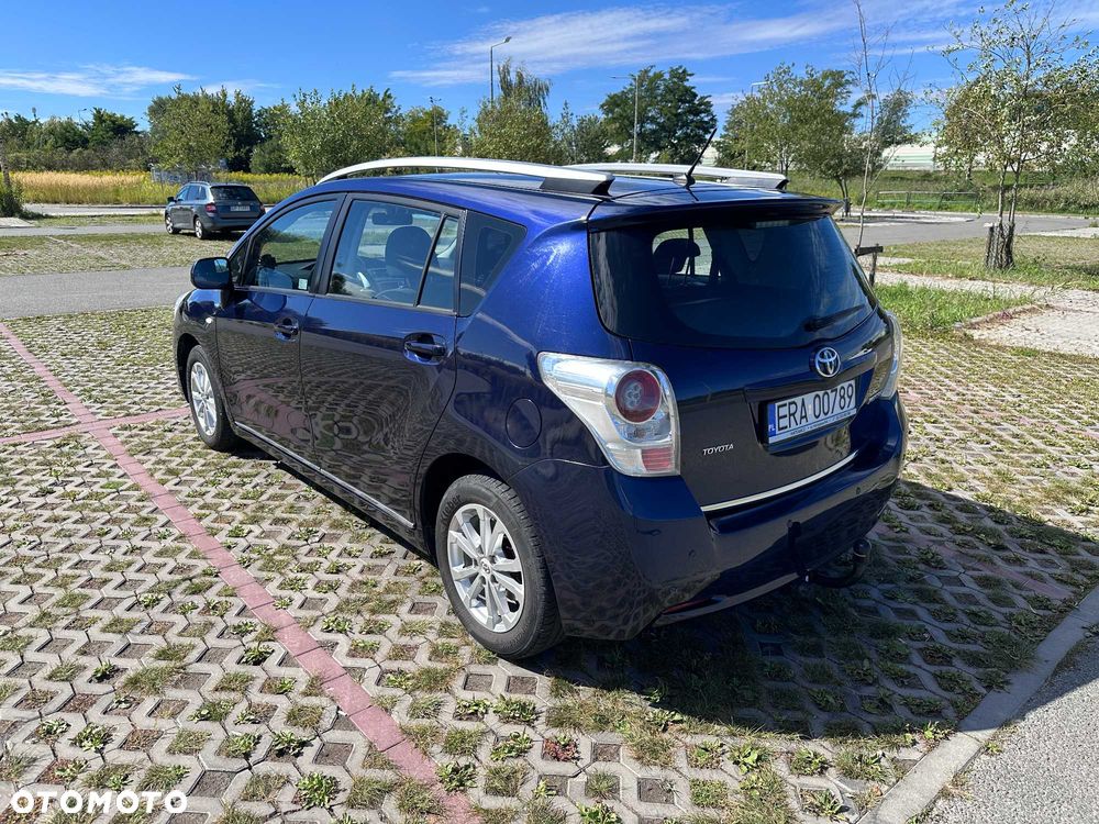 Toyota Verso - 4
