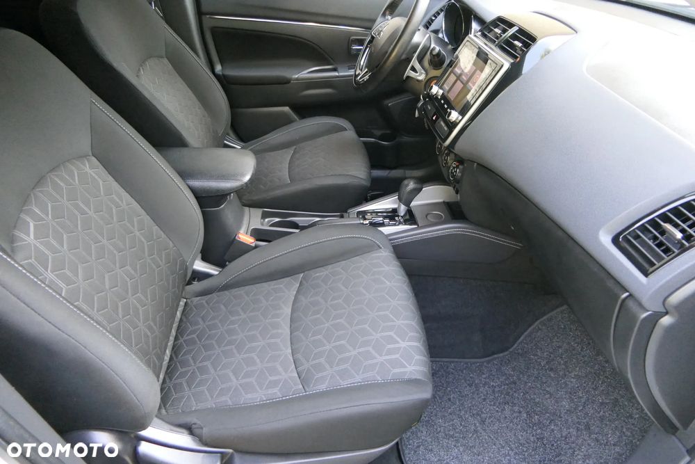 Mitsubishi ASX 2.0 2WD CVT Top - 28