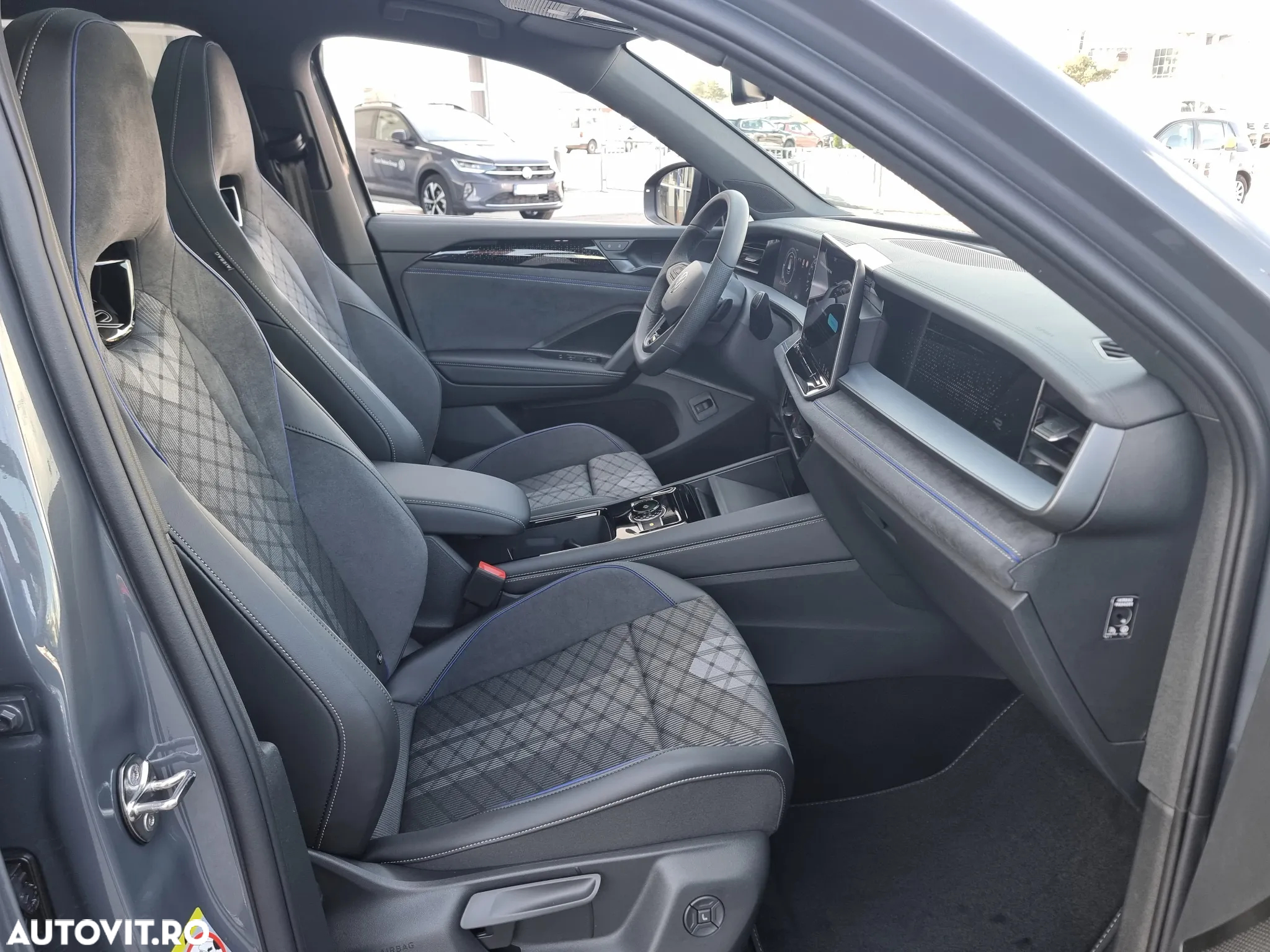 Volkswagen Tayron 2.0 TDI 4Motion DSG R-Line - 17