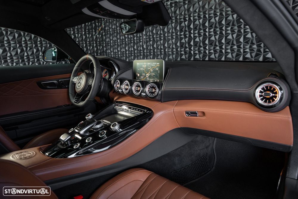 Mercedes-Benz AMG GT - 11