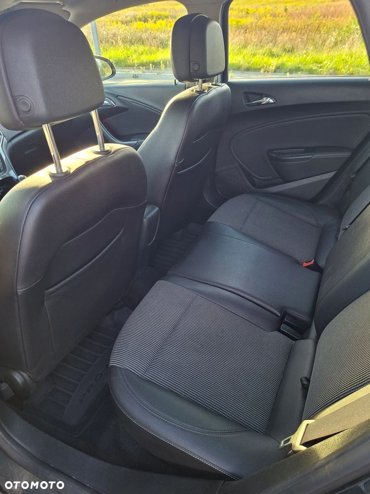 Opel Astra - 9