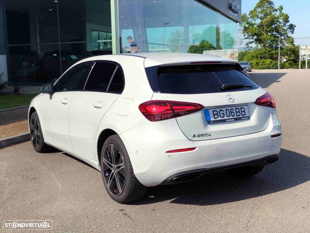 Mercedes-Benz A 250 - 10