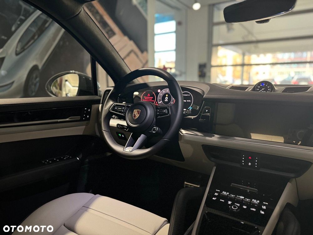 Porsche Cayenne S - 17
