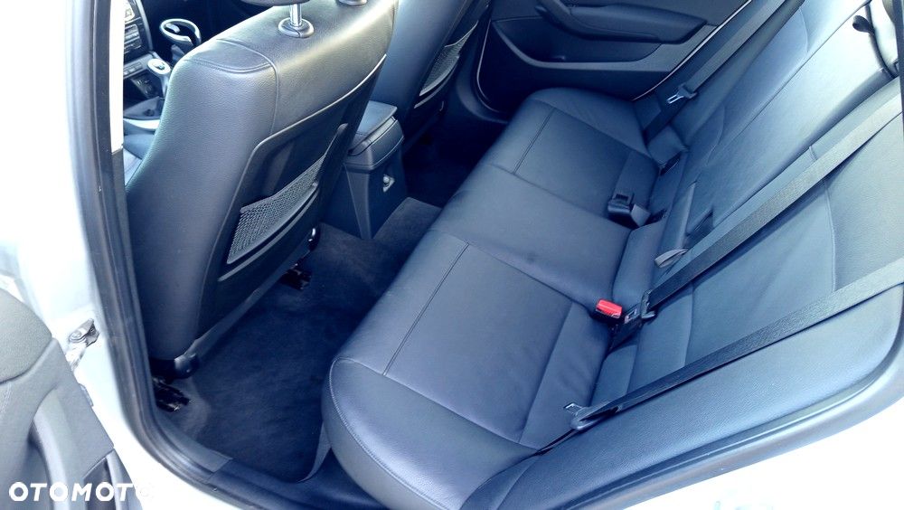 BMW X1 xDrive20d xLine - 23