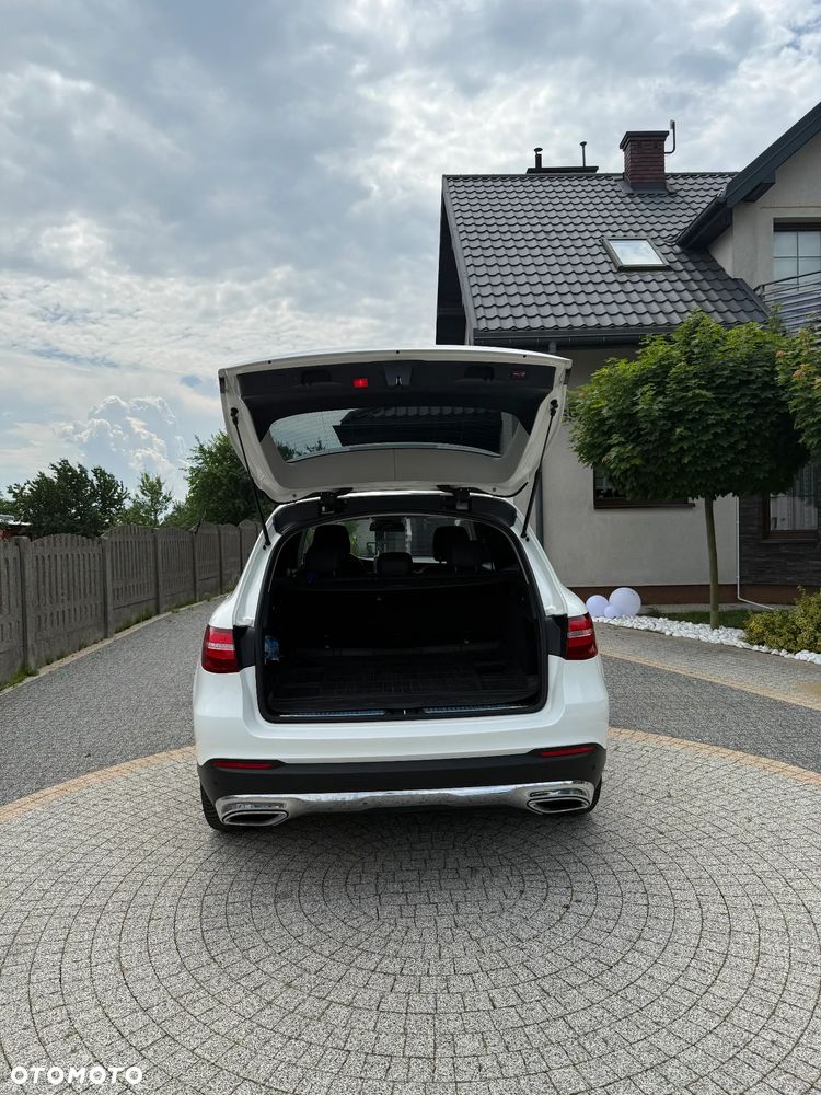 Mercedes-Benz GLC - 16