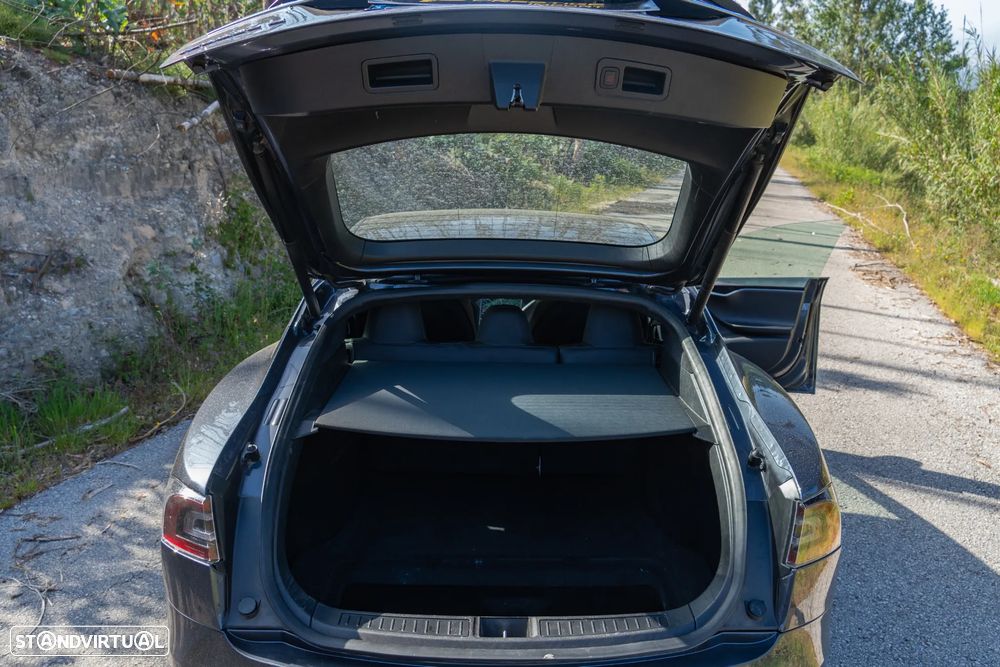 Tesla Model S P100D - 18