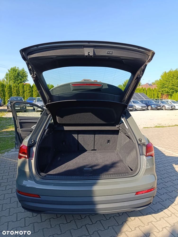 Audi Q3 35 TDI S tronic - 23