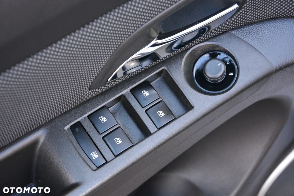 Chevrolet Cruze - 29