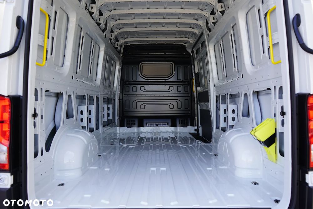 Volkswagen Crafter 35 - 16