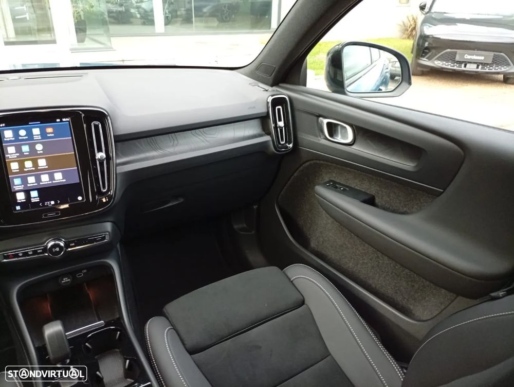 Volvo XC 40 Recharge Plus - 10