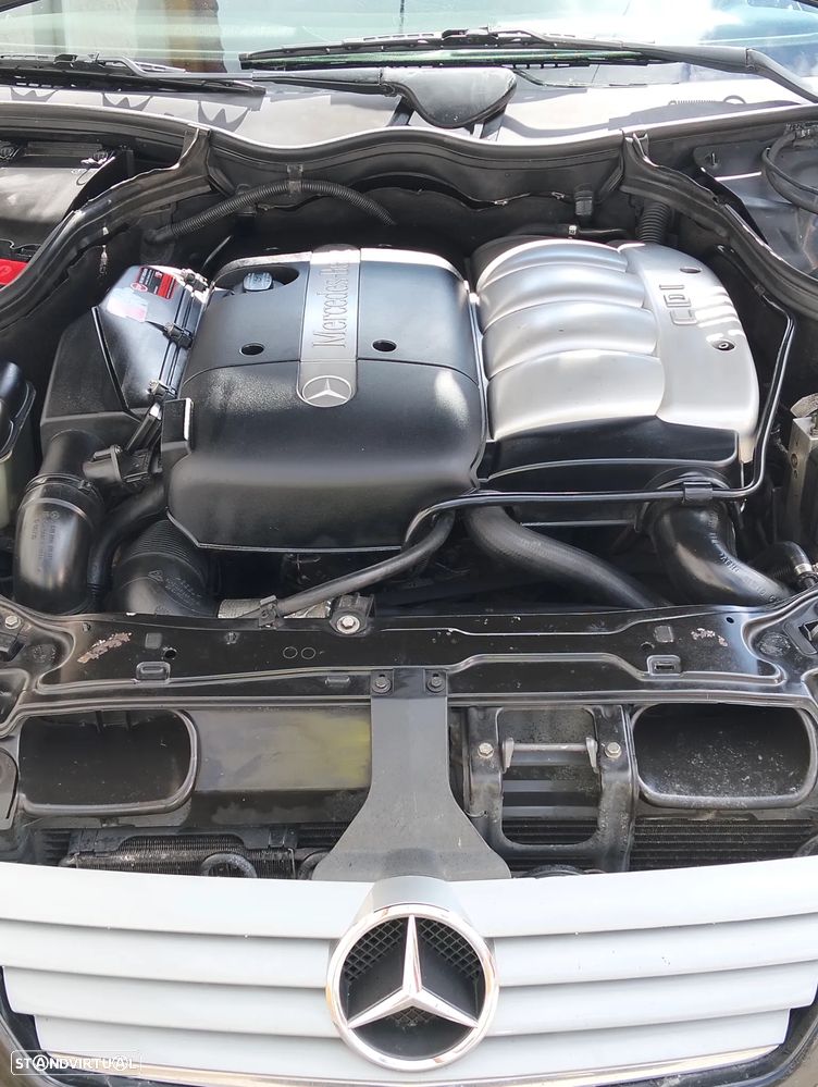 Mercedes-Benz C 220 CDi Sport Coupé Classic - 11