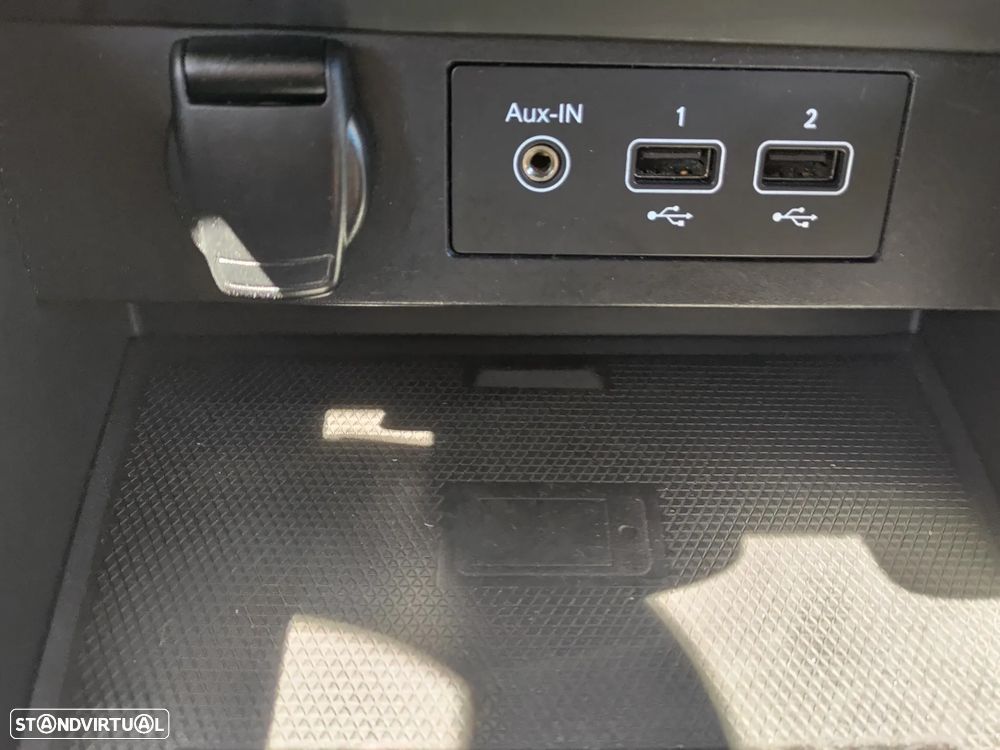 Renault Clio 1.0 TCe Intens Bi-Fuel - 17