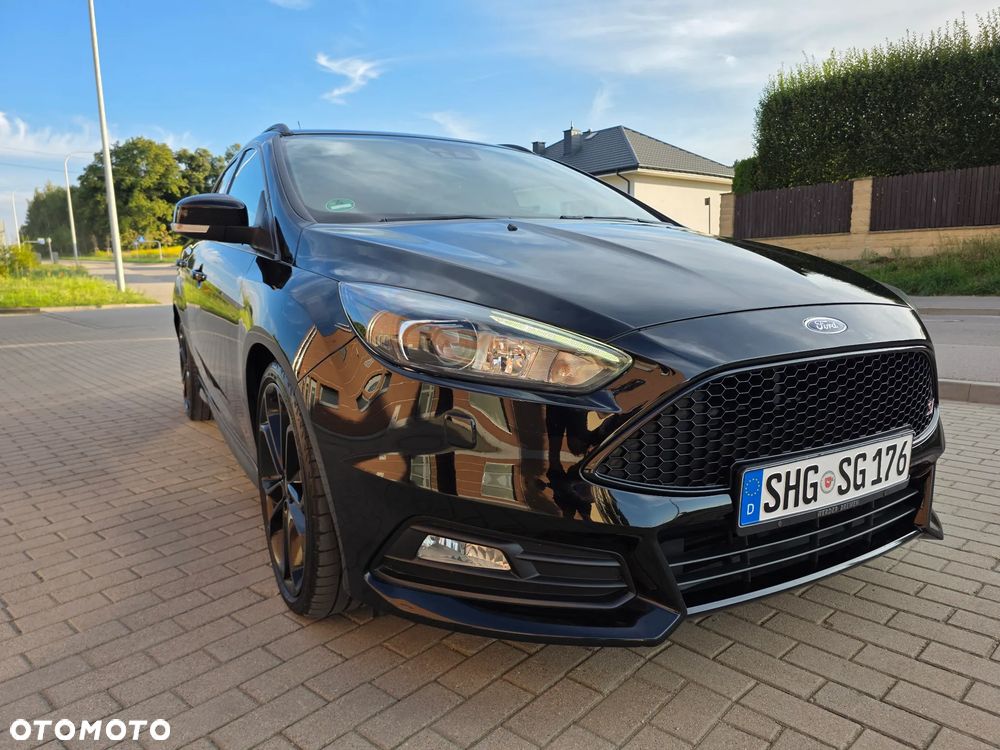 Ford Focus 2.0 TDCi ST mit Leder-Sport-Paket - 6
