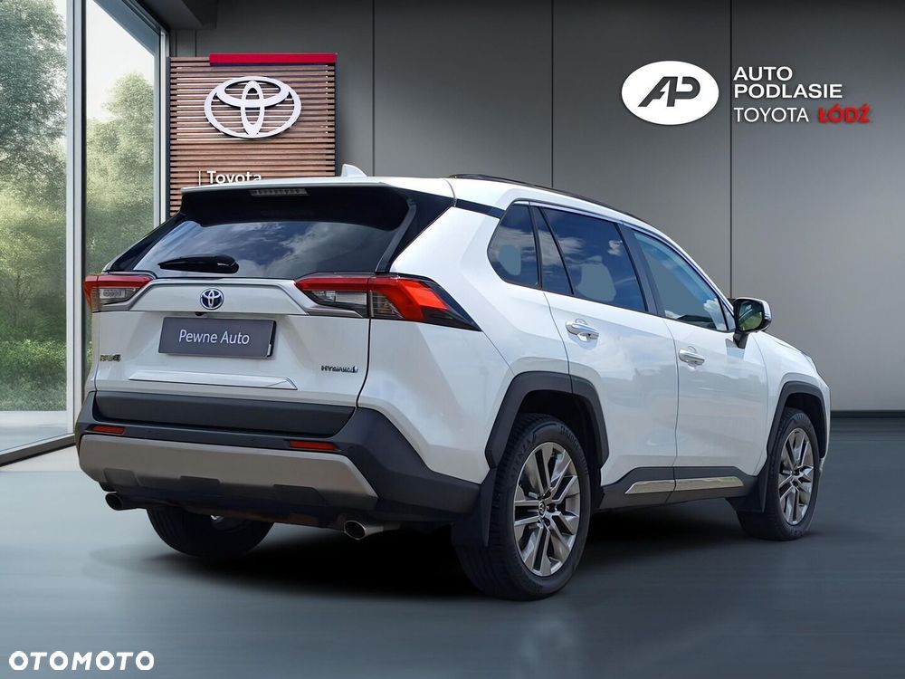 Toyota RAV4 - 8