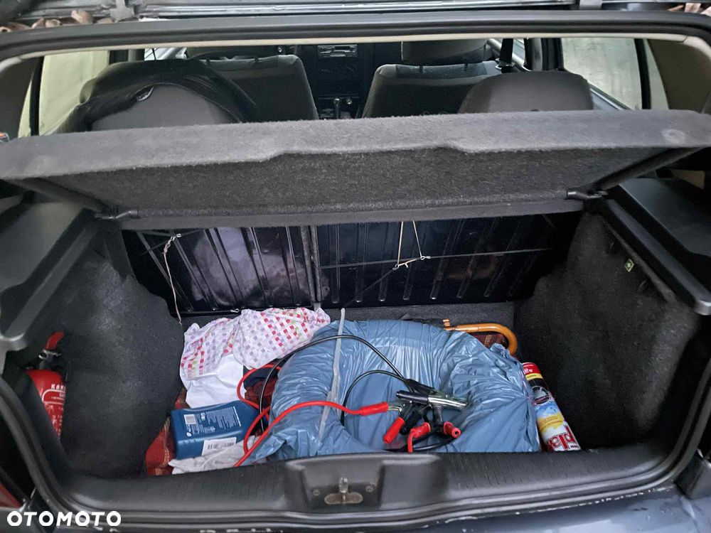 Volkswagen Polo 64 D - 2