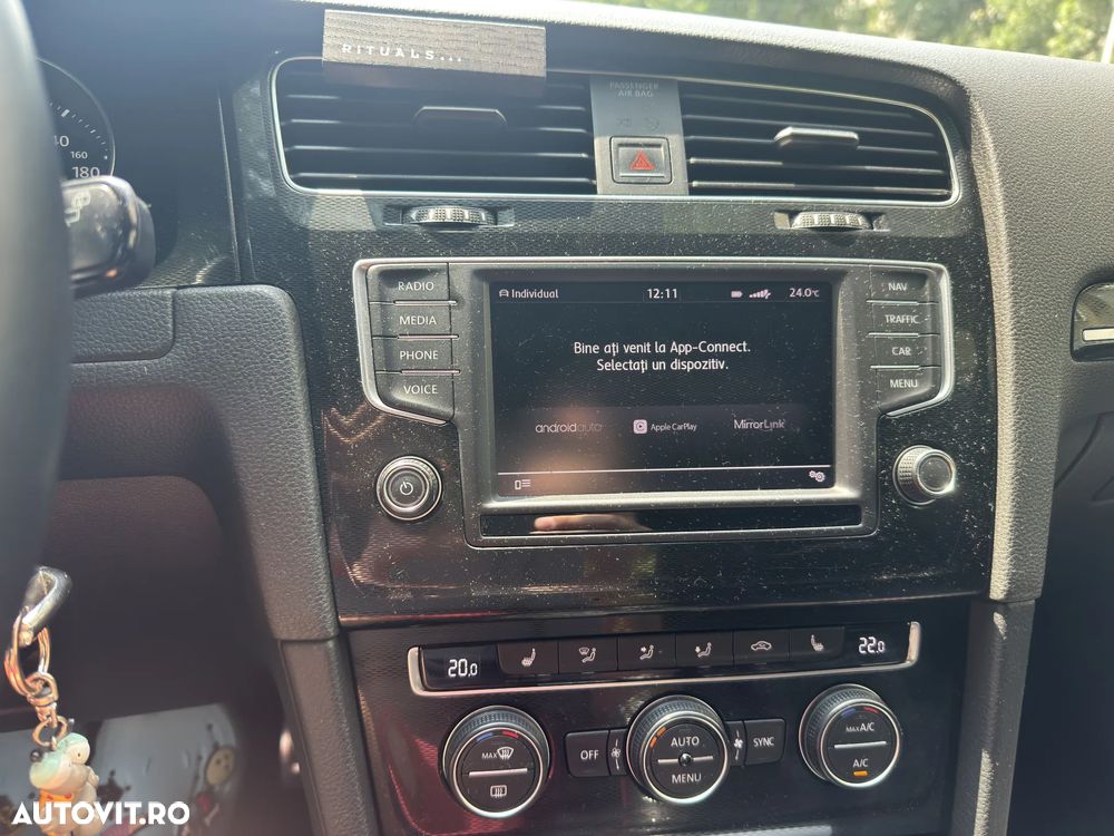 Volkswagen Golf - 5