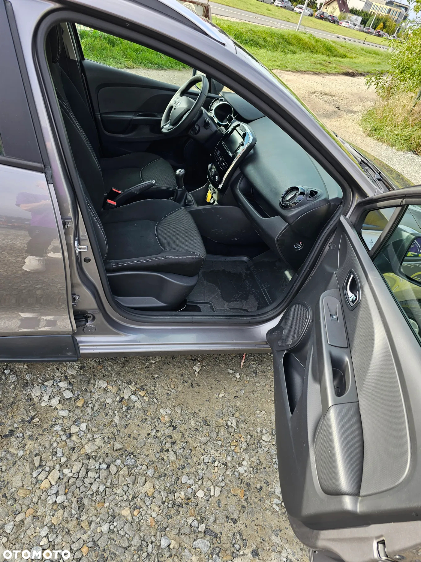 Renault Clio 1.2 16V Alize - 9
