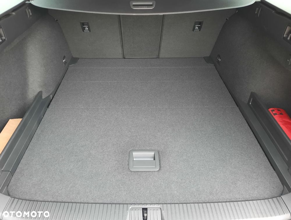 Volkswagen Passat 2.0 TDI Elegance DSG - 36