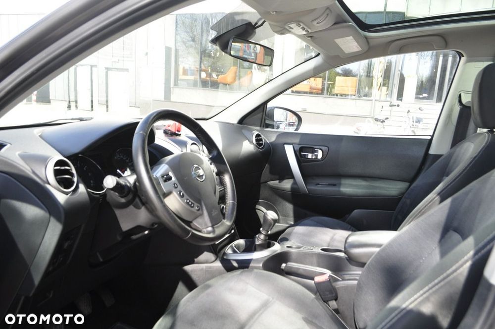Nissan Qashqai+2 - 18