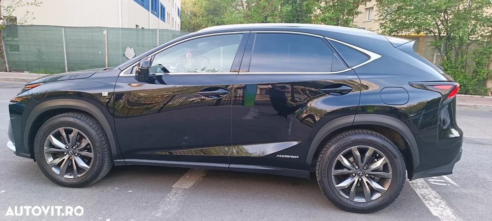 Lexus Seria NX 300h F Sport - 4
