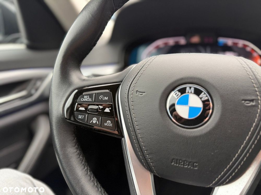 BMW Seria 5 - 28