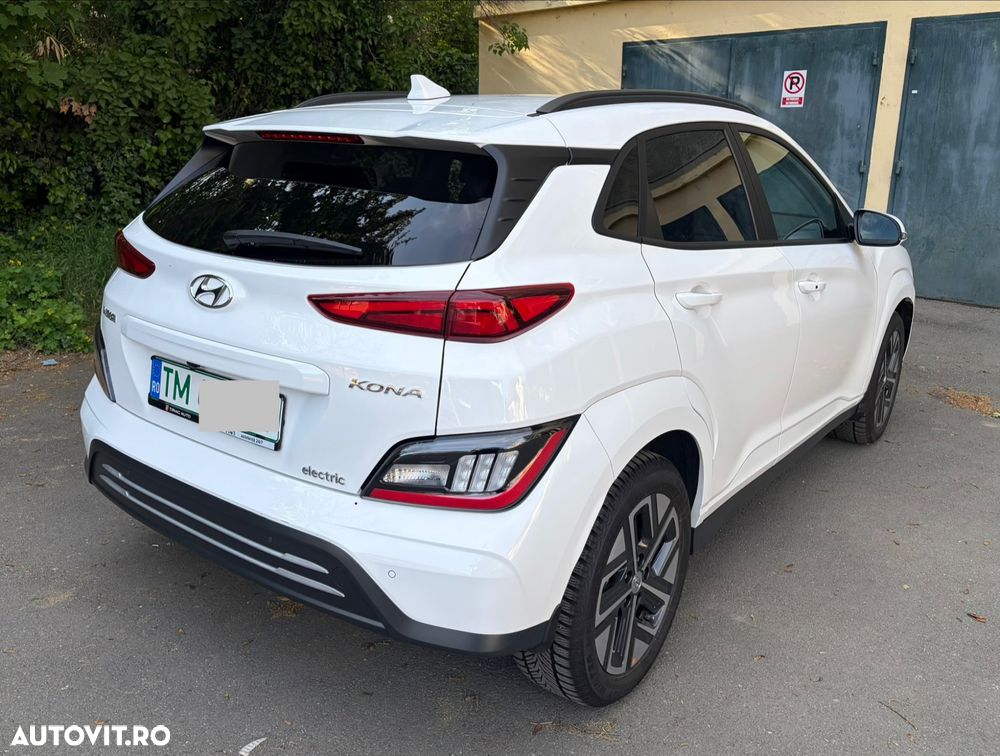 Hyundai KONA - 6