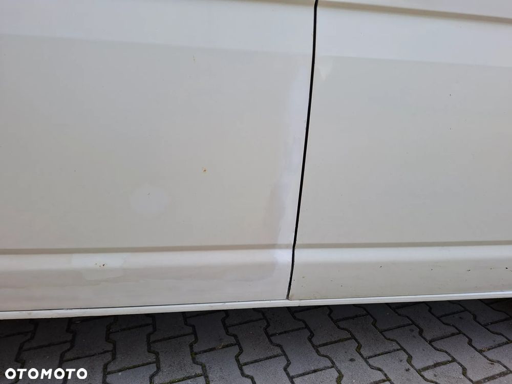 Volkswagen Transporter - 32