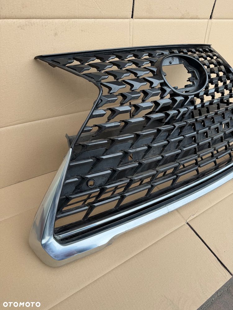 ATRAPA GRIL GRILL LEXUS UX 18- - 2
