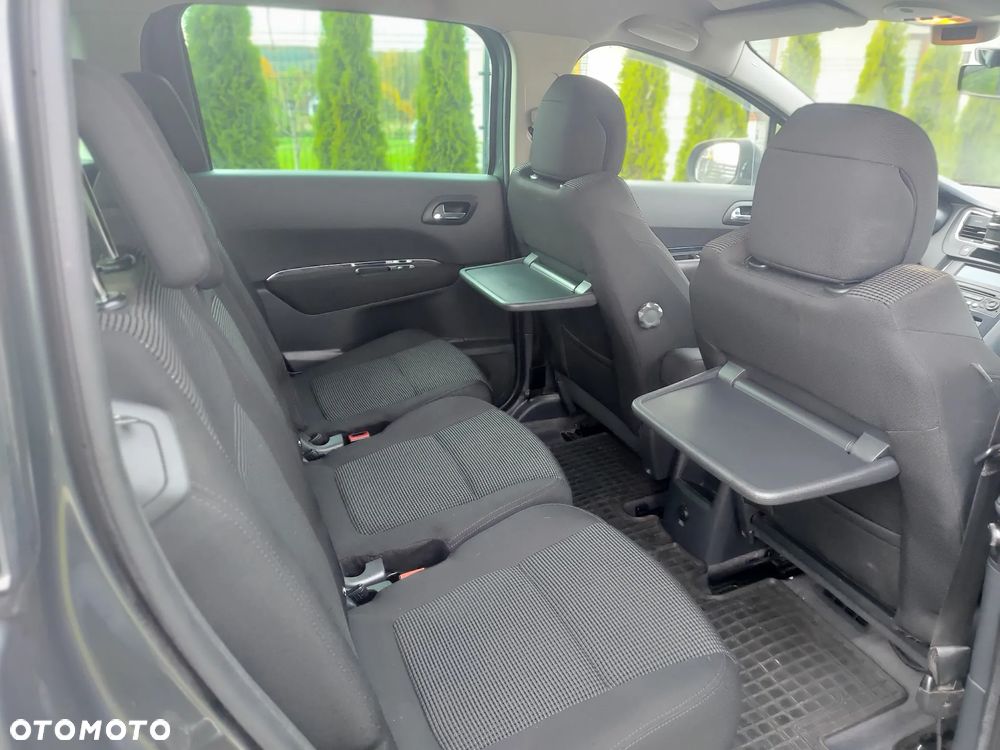 Peugeot 5008 HDI FAP 150 Family Plus - 5