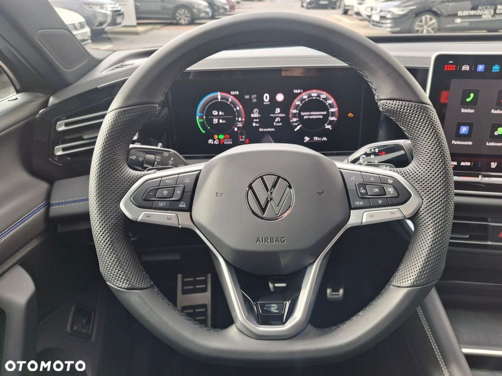 Volkswagen Tiguan - 26