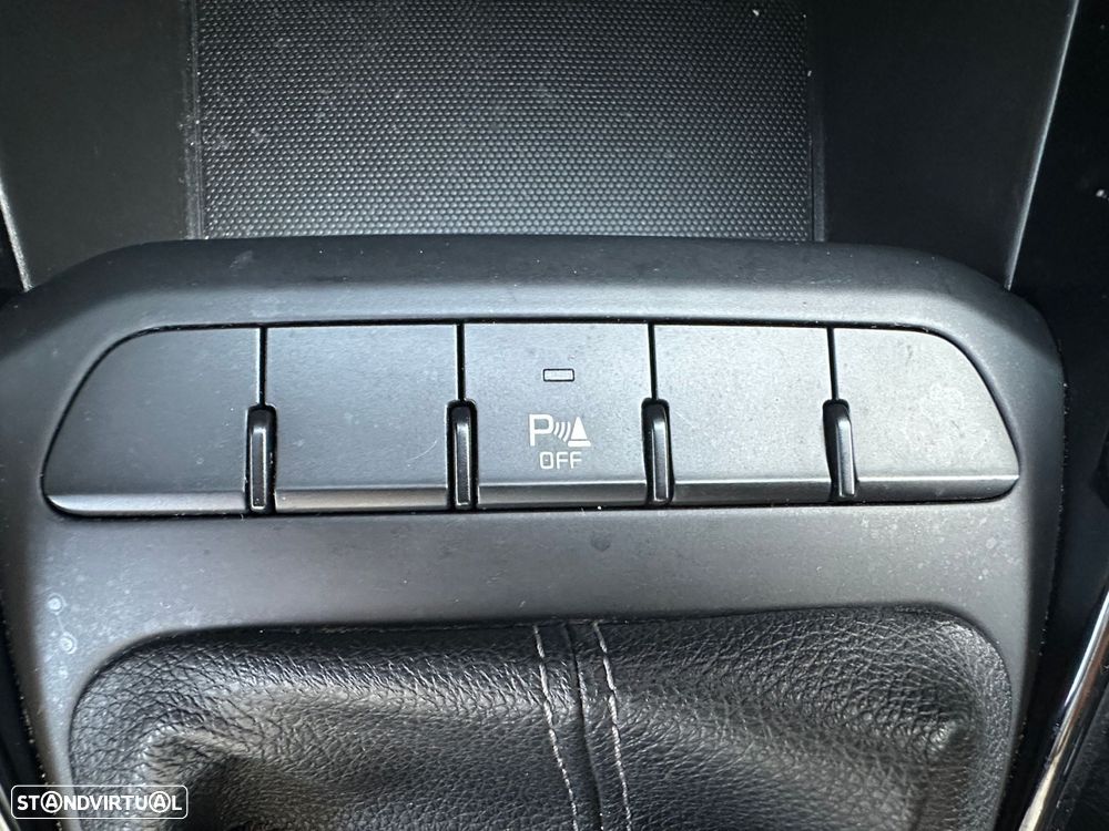 Kia Stonic 1.0 T-GDI Wave - 24