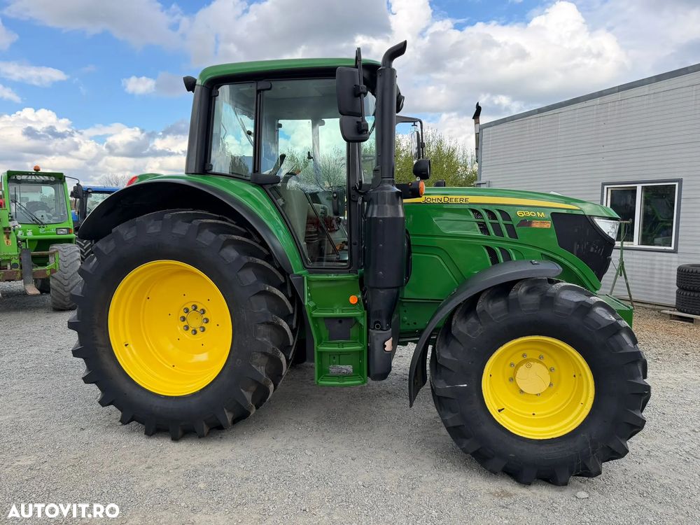 John Deere 6130M - 6