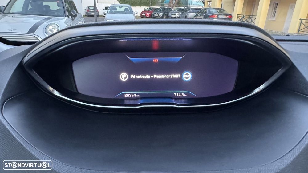 Peugeot 3008 1.2 PureTech Allure Pack EAT8 - 11