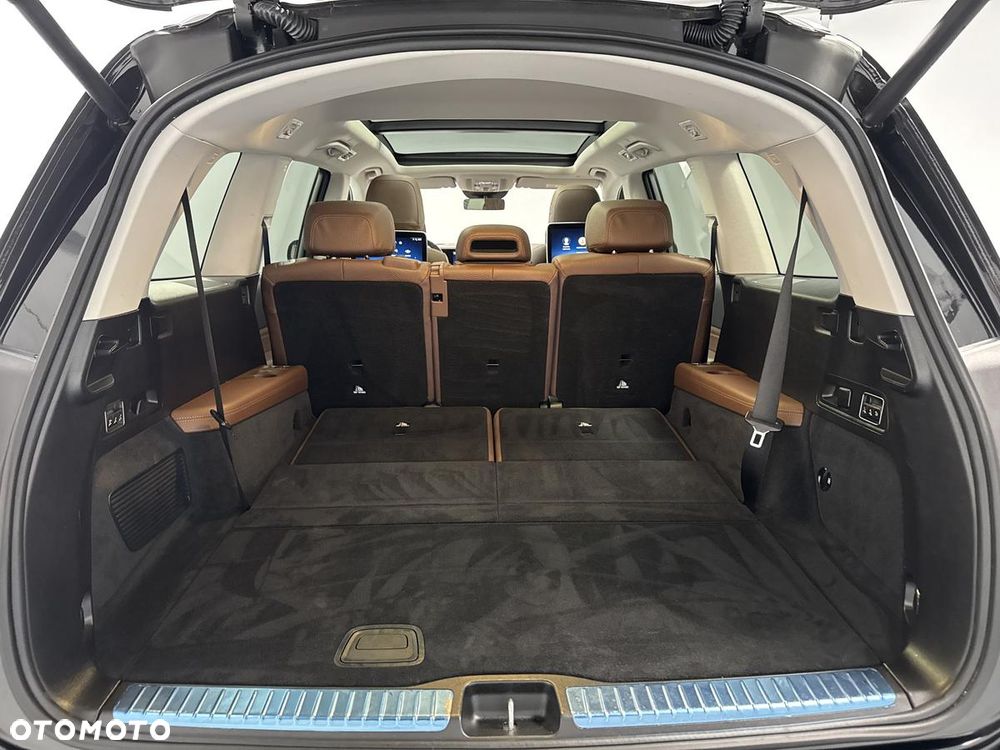 Mercedes-Benz GLS - 27