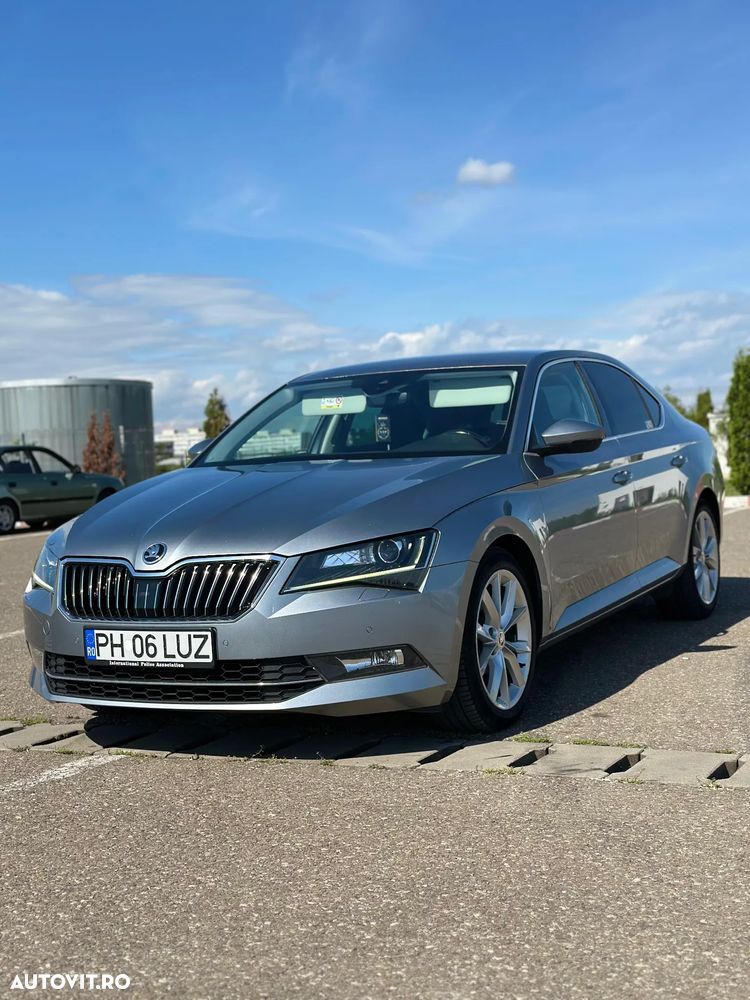 Skoda Superb 2.0 TDI DSG Style - 1
