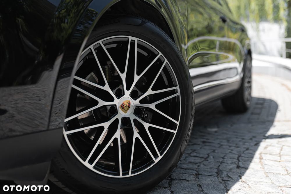 Porsche Cayenne Standard - 4