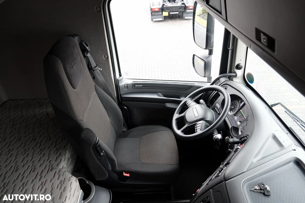DAF XF 460 / SPACE CAB / RETARDER / LOW KILOMETRAGE / ANVELOPE 100% / IMPORTAT / DUPĂ CONTRACTUL DE SERVICE - 27