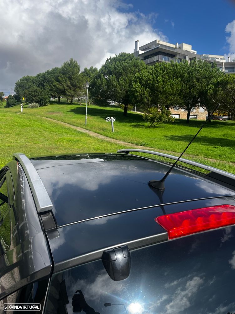 Peugeot 207 SW 1.4 Premium - 21