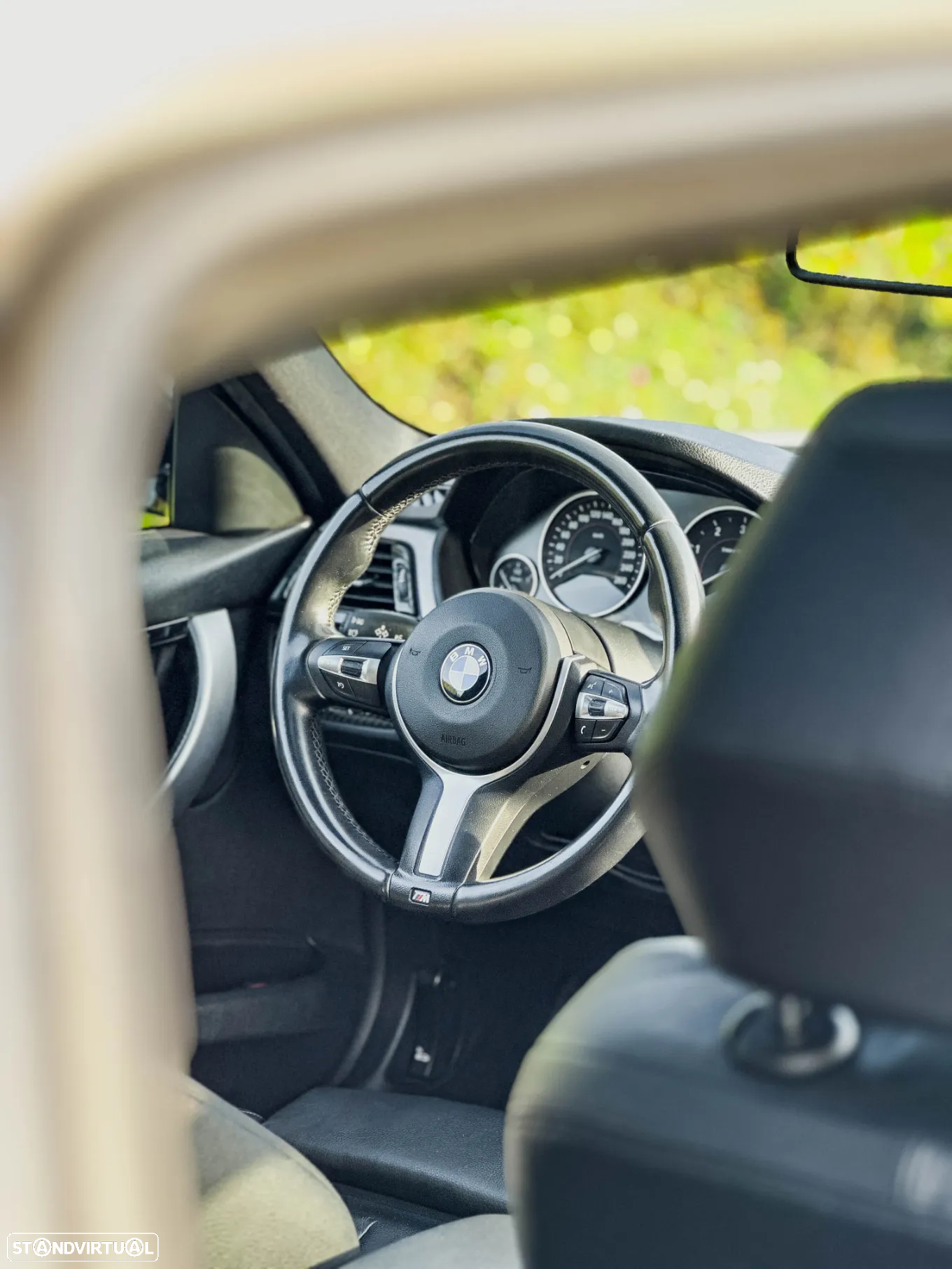 BMW 320 d Touring Pack M - 30