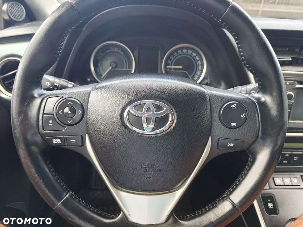 Toyota Auris - 13