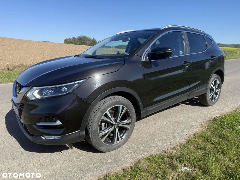 Nissan Qashqai 1.3 DIG-T N-Connecta - 1