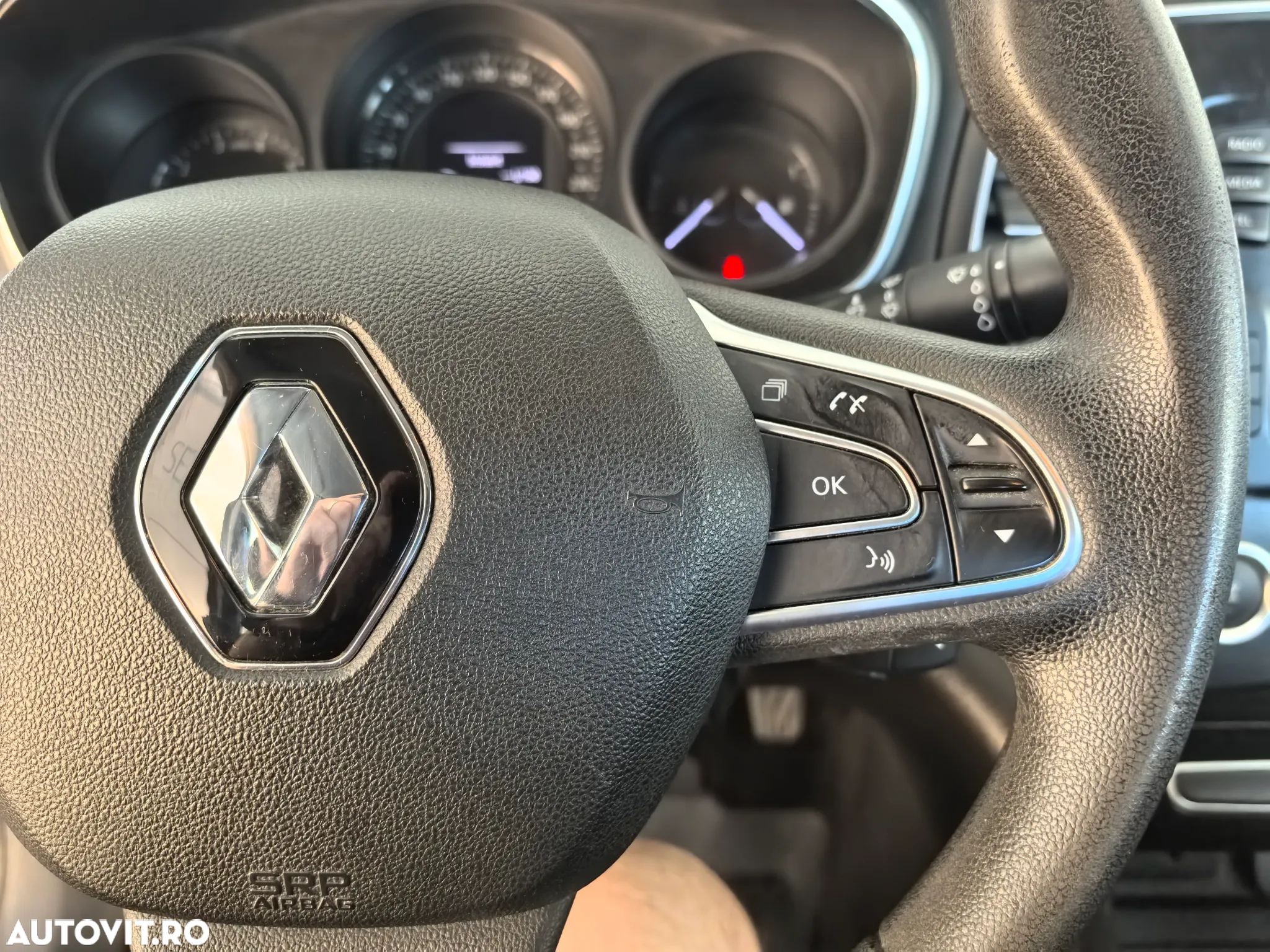 Renault Megane ENERGY TCe Zen - 18